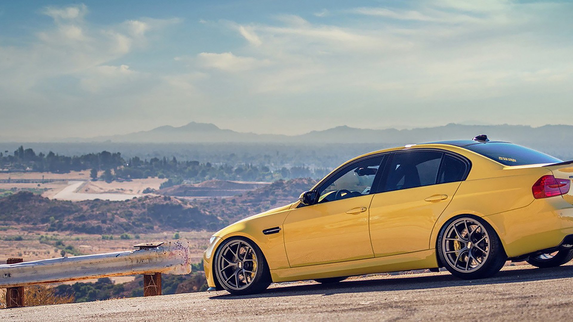 “法甲冠军悬念不断，豪门大战一触即发”，法甲土豪