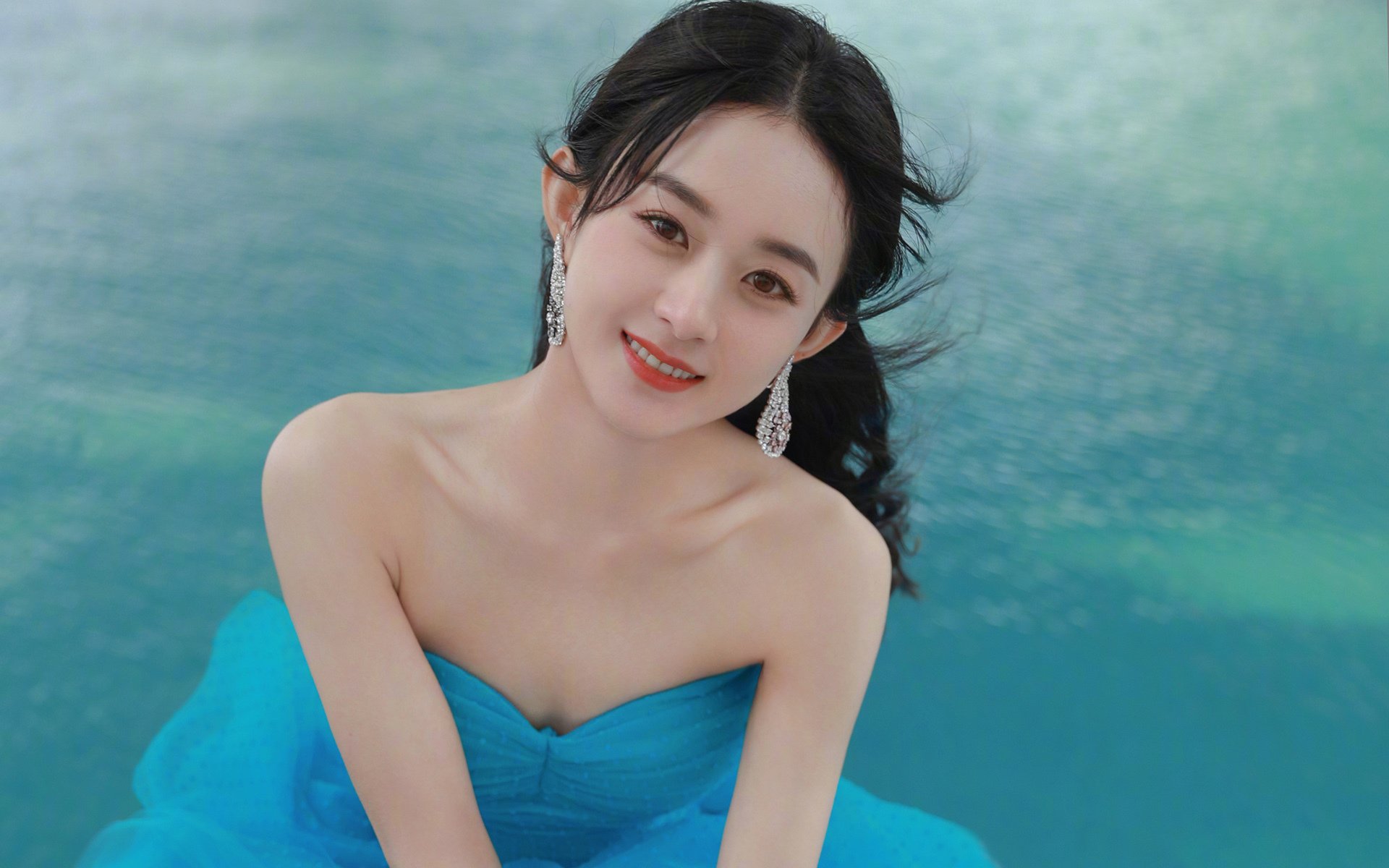 爱游戏平台-【智能录像分析】裁判用视频识别判罚，靠谱还是存争议？，视频裁判有几个