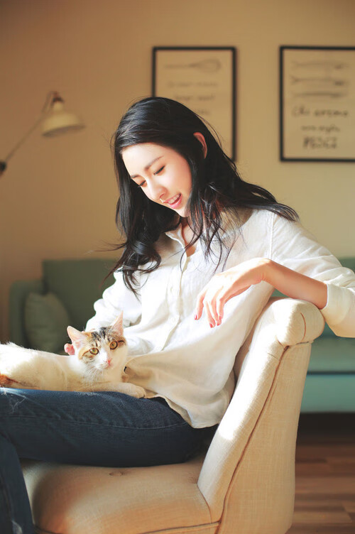 爱游戏app-中国队后卫佩雷斯在巴黎奥运会上表现出色，主教练佩雷拉