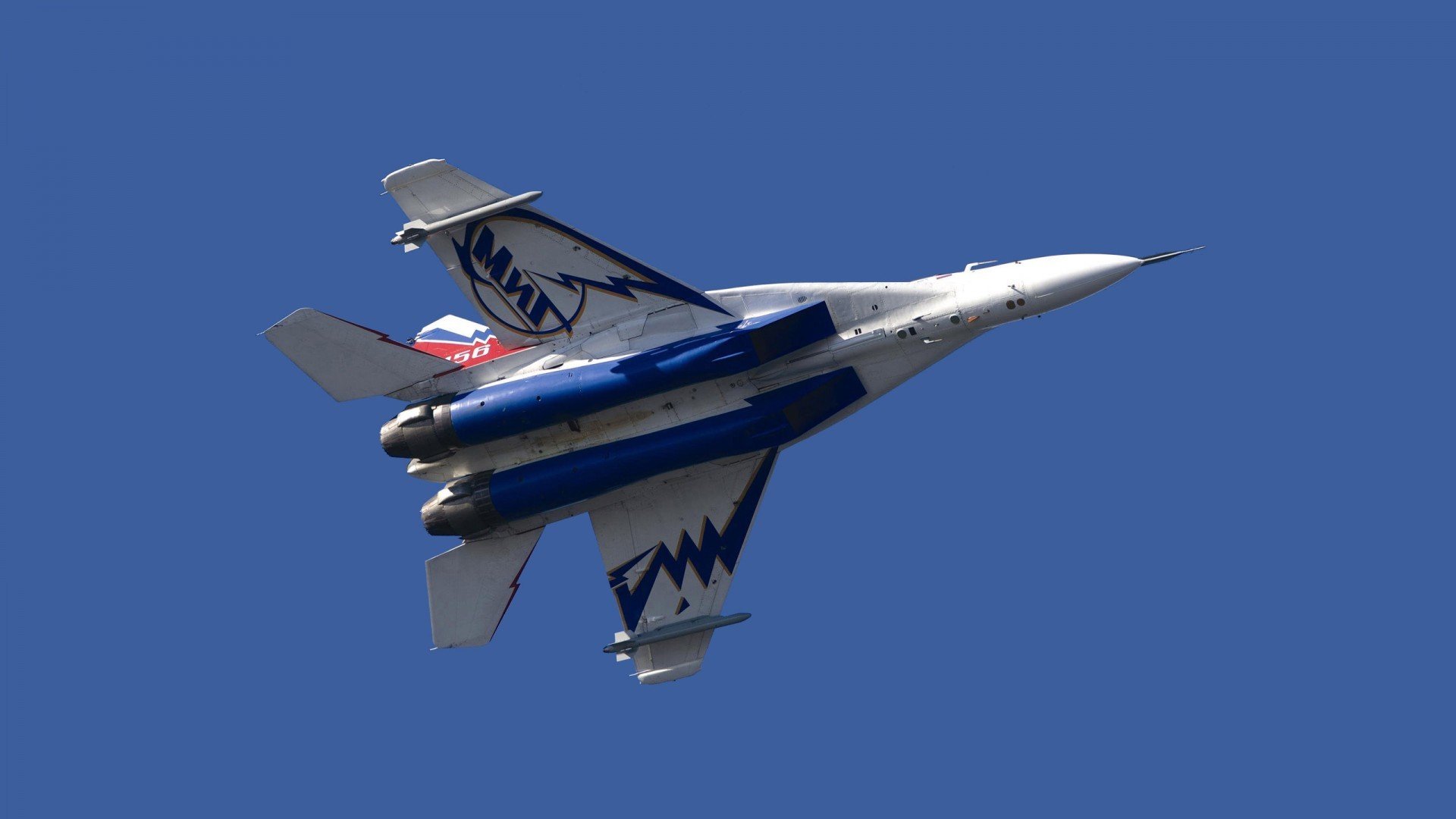 AYX官网-德甲创新战术，关键扑救与精彩进球交织，比赛精彩纷呈，德甲扑救榜